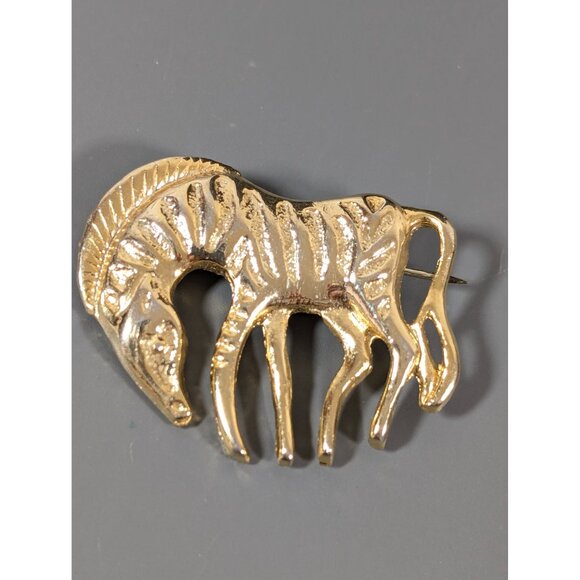 Vintage Gold Tone Zebra Pin Brooch African Safari Tribal - Picture 2 of 6